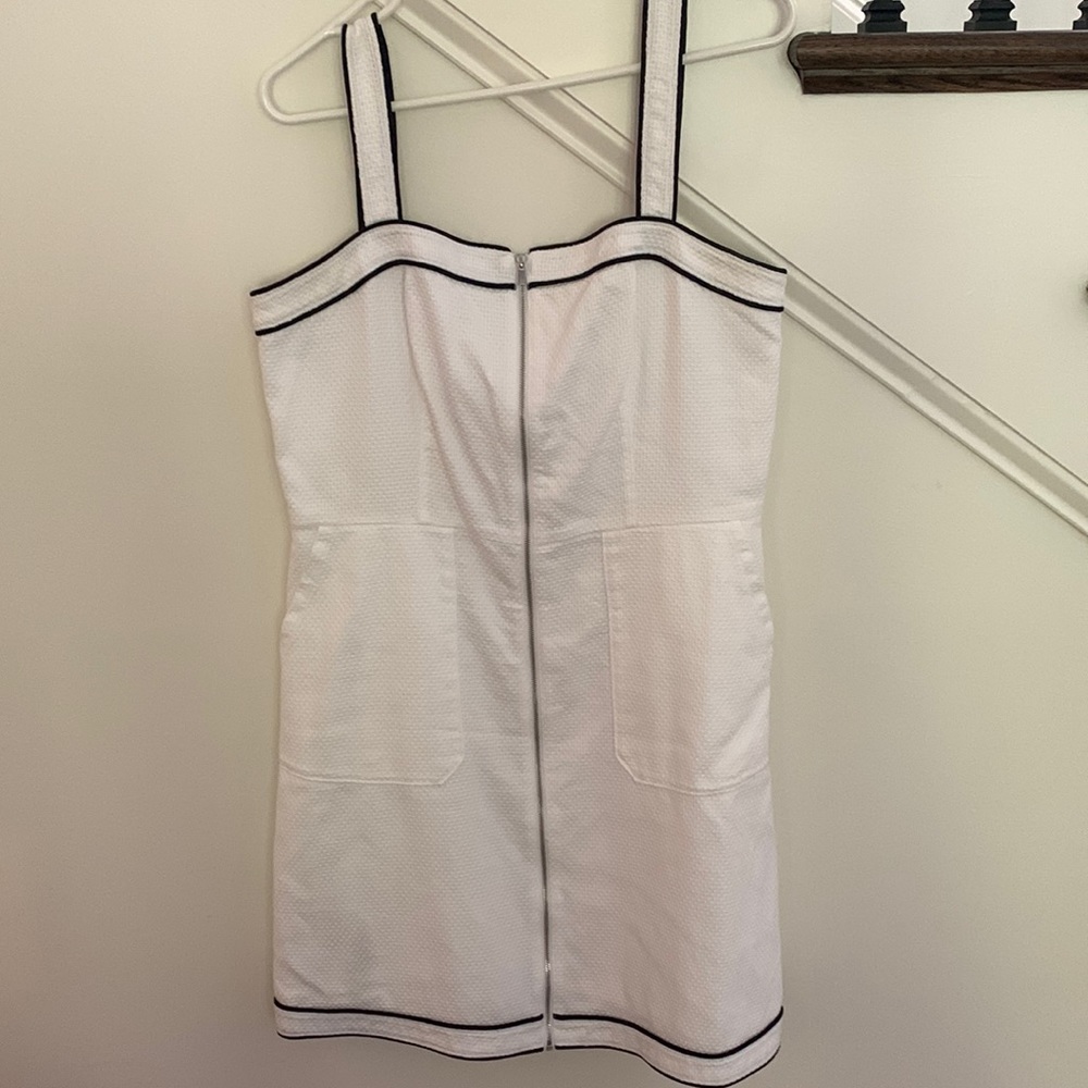 And Taylor size 12 piped dress front zipper with pockets . Piping navy/blackish